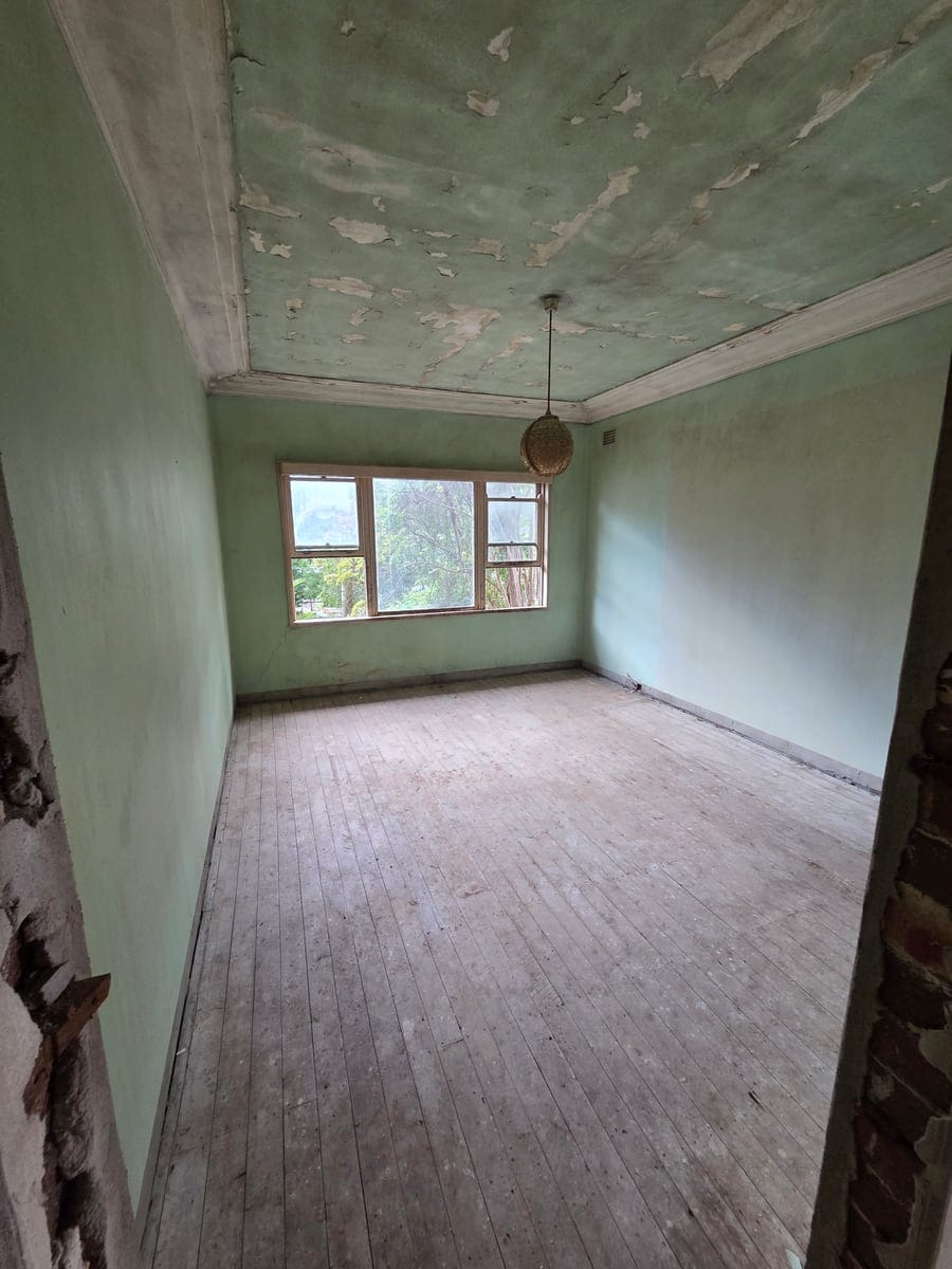 Hoarding & Mould Strip-Out after cleaning