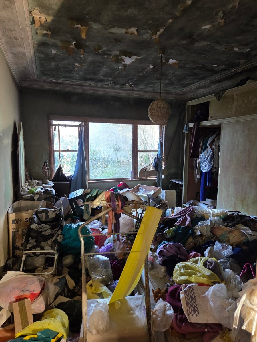 Hoarding & Mould Strip-Out before cleaning